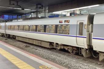 JR西日本 モハ681形 らくラクびわこ(特急) モハ681-2 鉄道フォト・写真 by てばどめさん 大阪駅：2024年07月10日19時ごろ