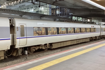 JR西日本 サハ680形 らくラクびわこ(特急) サハ680-10 鉄道フォト・写真 by てばどめさん 大阪駅：2024年07月16日19時ごろ