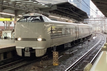 JR西日本 クハ683形 サンダーバード(特急) クハ683-8701 鉄道フォト・写真 by てばどめさん 大阪駅：2024年06月18日10時ごろ