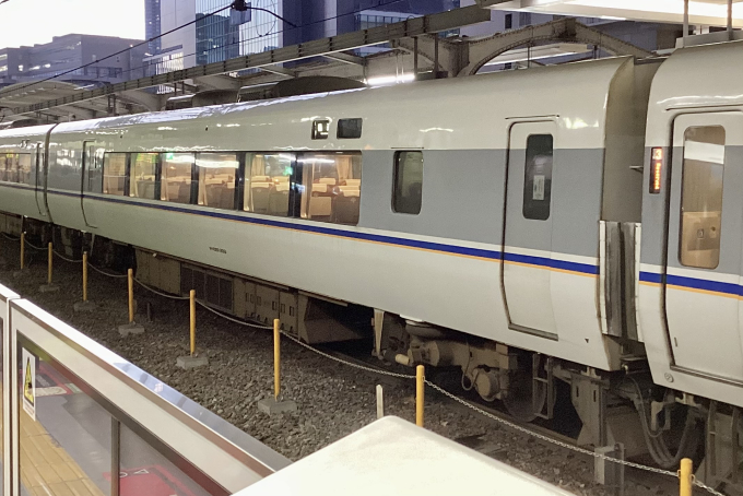 JR西日本 サハ681-303 (681系) 車両ガイド | レイルラボ(RailLab)