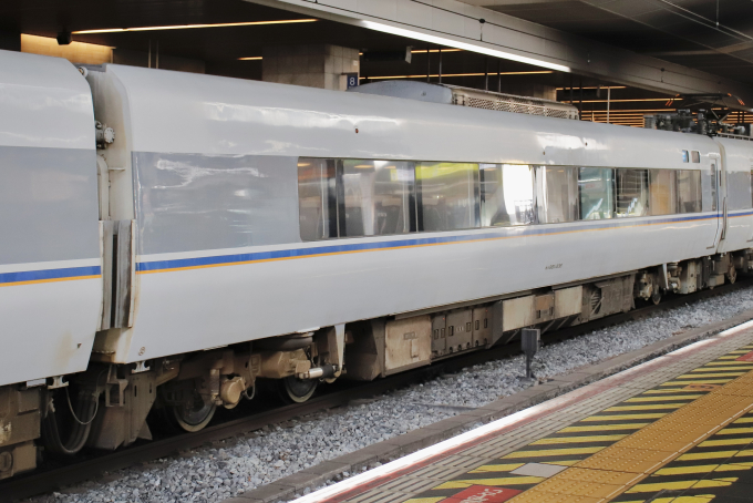 JR西日本 モハ681-208 (681系) 車両ガイド | レイルラボ(RailLab)