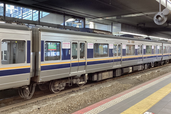 JR西日本　車両形式板（モハ207-1503） JR西日本 モハ207-1517 (207系) 車両ガイド | レイルラボ(RailLab)