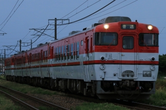 JR東日本 キハ40形 キハ40 585 鉄道フォト・写真 by はるてつさん ：2019年06月10日17時ごろ