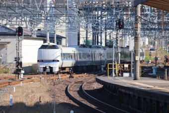JR西日本 サンダーバード(特急) 鉄道フォト・写真 by hiroshiさん 敦賀駅：2021年11月07日10時ごろ