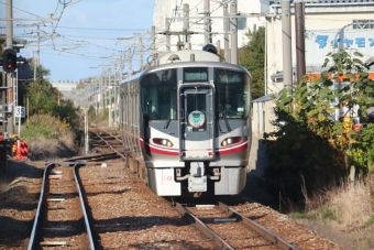 JR西日本521系電車 鉄道フォト・写真 by hiroshiさん 羽咋駅：2021年11月07日14時ごろ
