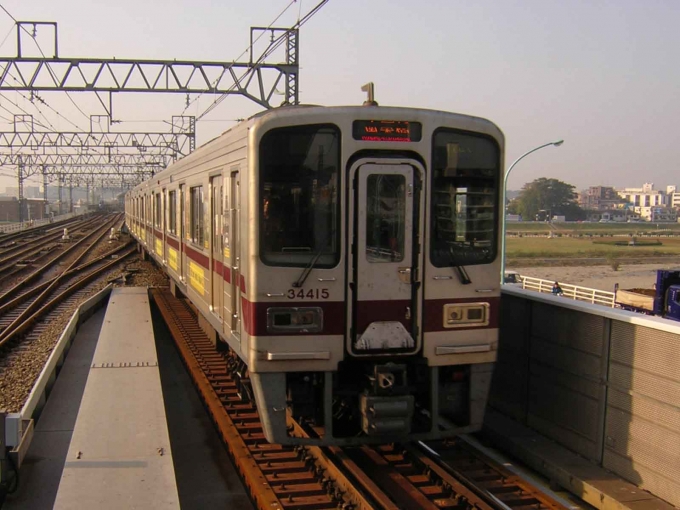 鉄道フォト・写真：東武鉄道 東武30000系電車 34415 二子玉川駅 鉄道フォト・写真 by 総武本線沿線鉄道CH【活動縮小中】さん - 撮影日 2004/11/10 08:25