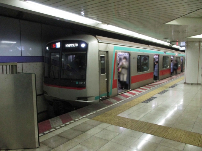 鉄道フォト・写真：東急電鉄 東急5000系電車 5011 住吉駅 (東京都|東京メトロ) 鉄道フォト・写真 by 総武本線沿線鉄道CH【活動縮小中】さん - 撮影日 2021/12/07 09:21