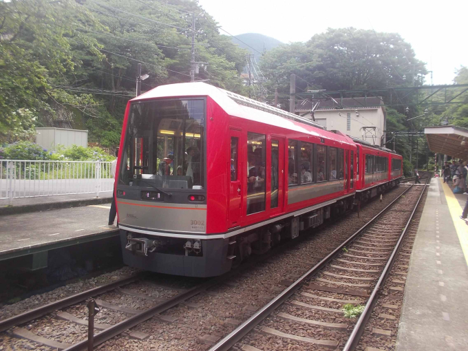 小田急箱根 3002 (箱根登山鉄道3000形) 車両ガイド | レイルラボ(RailLab)