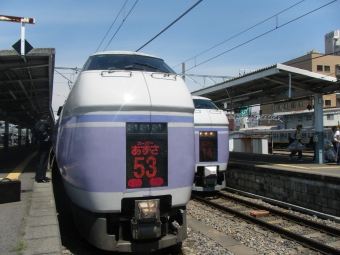 JR東日本 クハE351形 スーパーあずさ(特急) クハE351-1101 鉄道フォト・写真 by つんまっさん 松本駅 (JR)：2014年05月04日11時ごろ