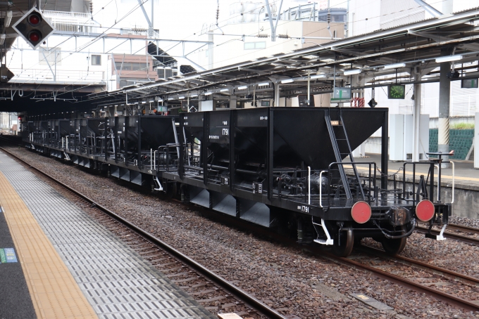 JR東日本 国鉄ホキ800形貨車 鉄道フォト・写真 by フレッシュマリオさん 水戸駅 (JR)：2022年10月17日07時ごろ
