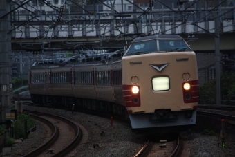 JR東日本 国鉄183系電車 鉄道フォト・写真 by フレッシュマリオさん 五反田駅 (JR)：2013年10月04日16時ごろ