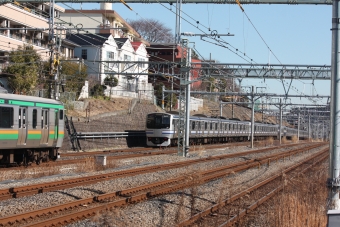 JR東日本E217系電車 鉄道フォト・写真 by フレッシュマリオさん 新子安駅：2012年02月09日10時ごろ