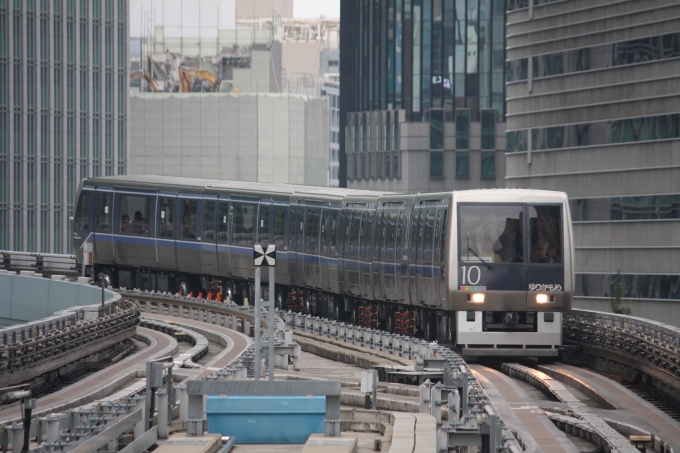 ゆりゆり ゆりかもめ 7101 (ゆりかもめ7000系) 車両ガイド | レイルラボ