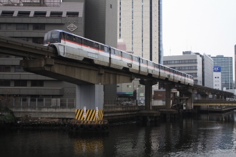 東京モノレール2000形電車 鉄道フォト・写真 by フレッシュマリオさん モノレール浜松町駅：2015年03月14日14時ごろ