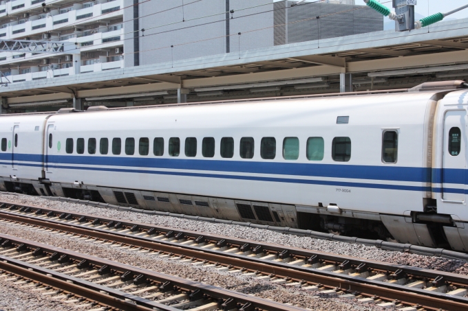 JR西日本 717形(M2s) 717-3004 鉄道フォト・写真 by フレッシュマリオさん 小田原駅 (JR)：2014年05月04日12時ごろ