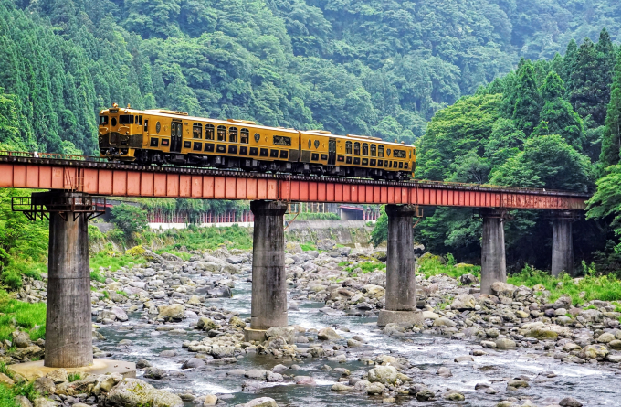 JR九州 キロシ47 9176 (キハ40系) 車両ガイド | レイルラボ(RailLab)