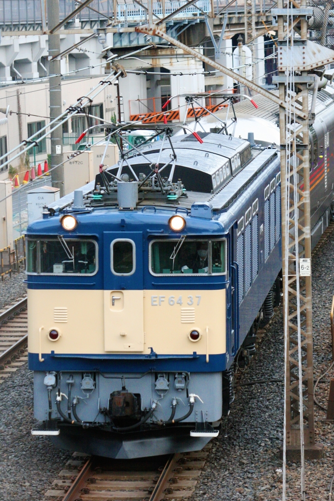 Jr東日本 国鉄ef64形電気機関車 信州カシオペア Ef64 37 日暮里駅 Jr 鉄道フォト 写真 By 9101fさん レイルラボ Raillab