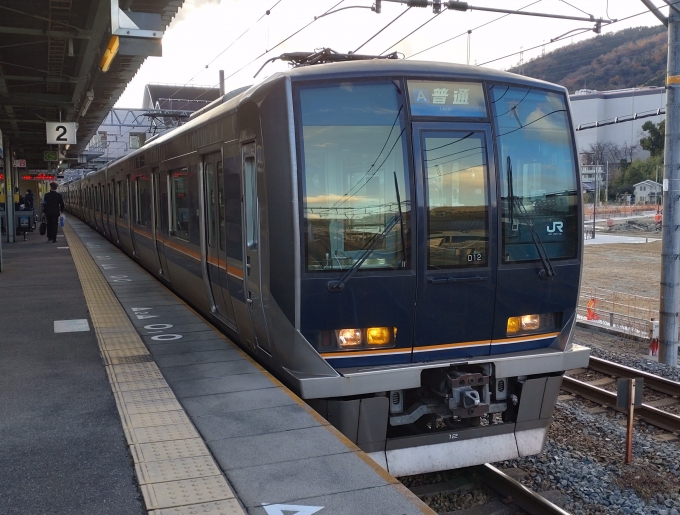 JR西日本 クモハ321形 クモハ321-12 鉄道フォト・写真 by 1010さん 島本駅：2022年12月23日15時ごろ