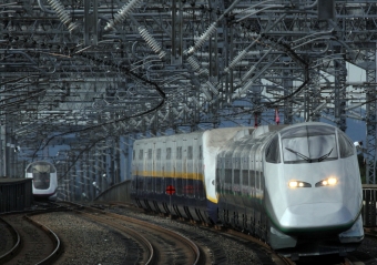 JR東日本 E322形(M2c) つばさ(新幹線) E322-2004 鉄道フォト・写真 by Kazoo8021さん 那須塩原駅：2011年10月01日08時ごろ
