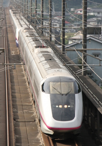 JR東日本 E322形(M2c) E322-24 鉄道フォト・写真 by Kazoo8021さん 片岡駅：2010年10月03日08時ごろ