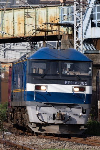 JR貨物 EF210形 EF210-352 鉄道フォト・写真 by Kazoo8021さん 鶴見駅：2023年07月09日06時ごろ