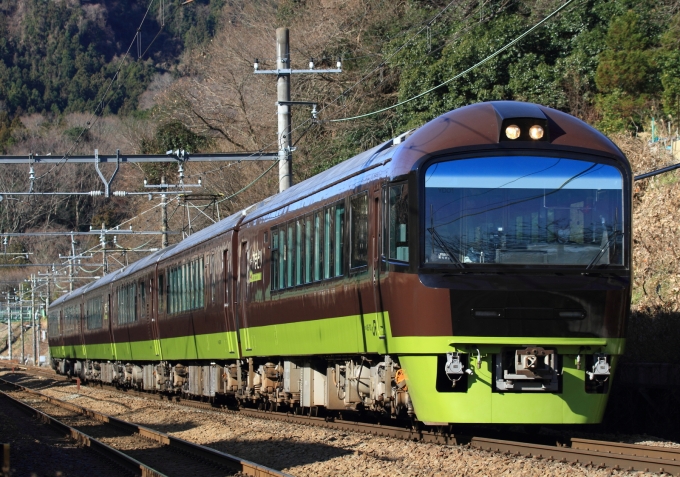 Jr東日本 国鉄485系電車 クハ484 703 高尾駅 東京都 Jr 鉄道フォト 写真 By Kazoo8021さん レイルラボ Raillab