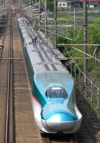 JR東日本 E523形(T1c) はやぶさ(新幹線) E523-14 鉄道フォト・写真 by Kazoo8021さん 片岡駅：2018年05月27日14時ごろ