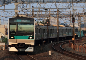 JR東日本 クハE232形 クハE232-2018 鉄道フォト・写真 by Kazoo8021さん 金町駅：2013年08月14日17時ごろ
