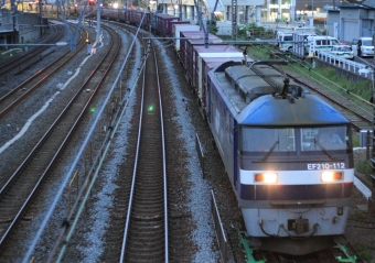 JR貨物 EF210形 EF210-112 鉄道フォト・写真 by Kazoo8021さん 戸塚駅 (JR)：2013年05月25日04時ごろ