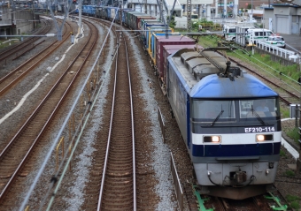 JR貨物 EF210形 EF210-114 鉄道フォト・写真 by Kazoo8021さん 戸塚駅 (JR)：2013年05月25日05時ごろ