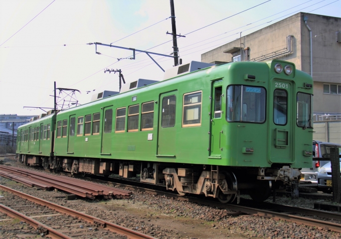 銚子電気鉄道2000形電車 2501 鉄道フォト・写真 by Kazoo8021さん 仲ノ町駅：2013年03月07日14時ごろ