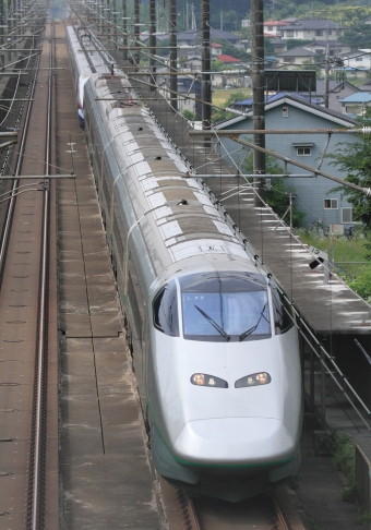 JR東日本 E322形(M2c) つばさ(新幹線) E322-2002 鉄道フォト・写真 by Kazoo8021さん 片岡駅：2012年06月23日09時ごろ