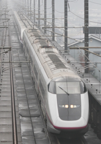 JR東日本 E322形(M2c) こまち(新幹線) E322-8 鉄道フォト・写真 by Kazoo8021さん 片岡駅：2011年11月06日11時ごろ