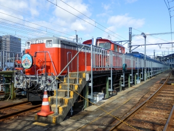 JR東日本 国鉄DD51形ディーゼル機関車 DD51 842 鉄道フォト・写真 by さんたかさん 高崎駅 (JR)：2016年10月29日10時ごろ