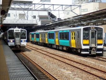 JR東日本 キハE132形 キハE132-5 鉄道フォト・写真 by さんたかさん 水戸駅 (JR)：2015年05月17日10時ごろ