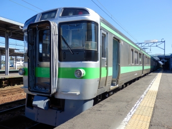 JR北海道721系電車 鉄道フォト・写真 by さんたかさん 岩見沢駅：2015年08月25日09時ごろ