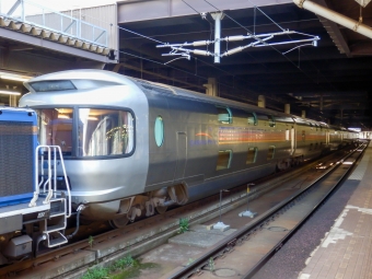 JR東日本E26系客車 カシオペア(特急) 鉄道フォト・写真 by さんたかさん 札幌駅：2015年08月25日16時ごろ