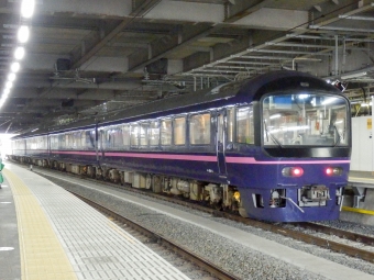 JR東日本 クロ484形 クロ484-4 鉄道フォト・写真 by さんたかさん 品川駅 (JR)：2015年10月12日13時ごろ