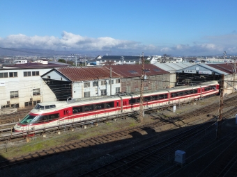 長野電鉄1000系電車 長野電鉄1000系 鉄道フォト・写真 by 急行「志賀」さん 須坂駅：2023年12月04日09時ごろ