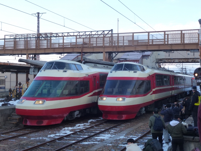 鉄道フォト・写真：長野電鉄1000系電車 長野電鉄1000系 須坂駅 鉄道フォト・写真 by 急行「志賀」さん - 撮影日 2024/02/11 08:32