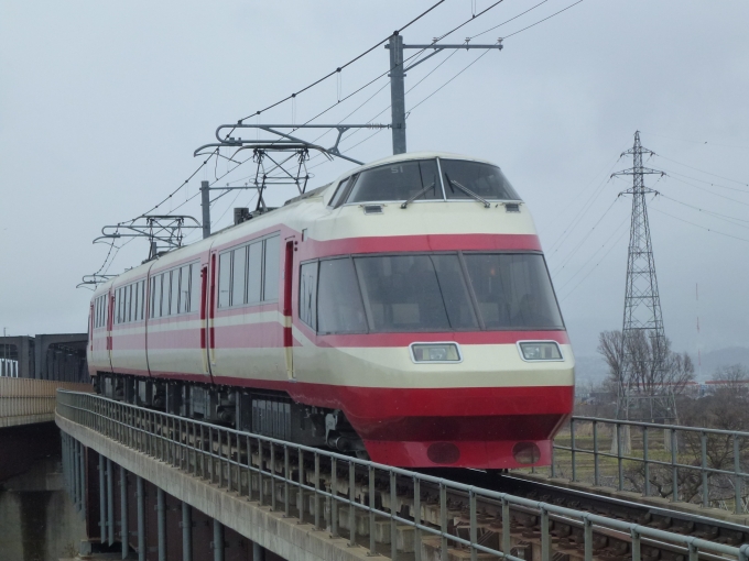 鉄道フォト・写真：長野電鉄1000系電車 長野電鉄1000系 村山駅 (長野県) 鉄道フォト・写真 by 急行「志賀」さん - 撮影日 2024/02/23 10:27