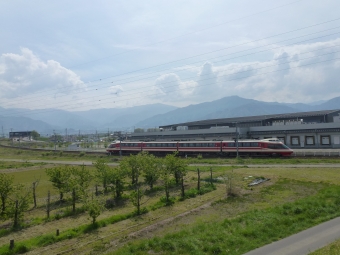 長野電鉄1000系電車 長野電鉄1000系 鉄道フォト・写真 by 急行「志賀」さん 柳原駅 (長野県)：2024年04月27日10時ごろ