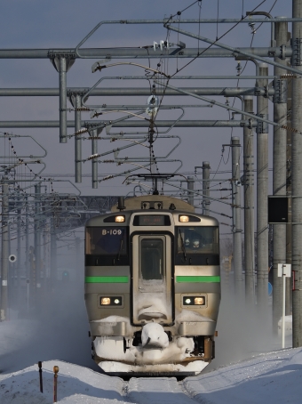JR北海道 クハ733形 クハ733-109 鉄道フォト・写真 by ここはどこ？さん 篠路駅：2022年01月10日13時ごろ