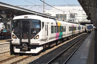 JR東日本E257系電車 鉄道フォト・写真 by もりもりさん 松本駅 (JR)：2015年05月17日09時ごろ