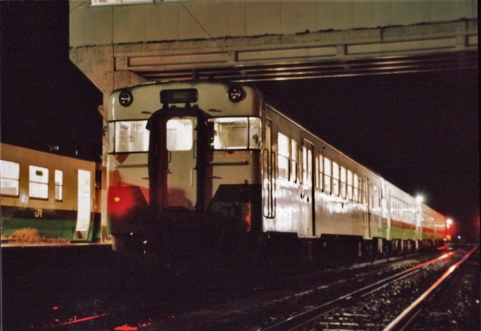 JR東日本 国鉄キハ45系気動車 キハ23形 鉄道フォト・写真 by もりもりさん ：1996年05月01日20時ごろ