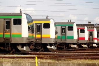 JR東日本E233系電車 鉄道フォト・写真 by もりもりさん 海浜幕張駅：2015年11月07日12時ごろ