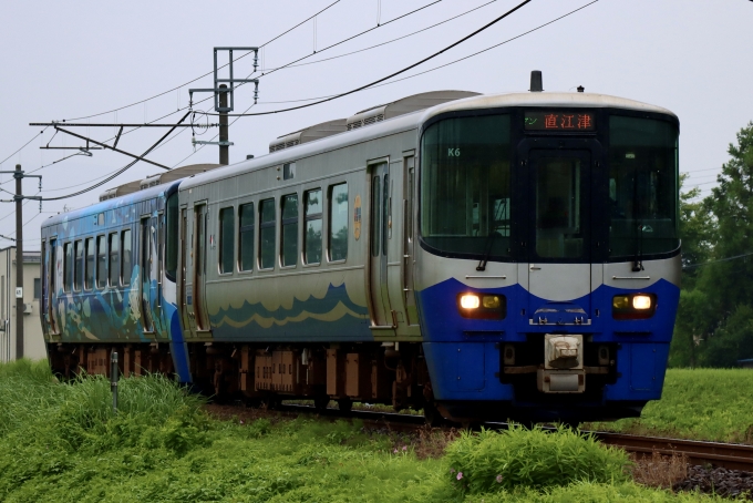 鉄道フォト・写真：えちごトキめき鉄道ET122形気動車 ET122-6 北新井駅 鉄道フォト・写真 by Tabinekoさん - 撮影日 2024/07/14 11:35