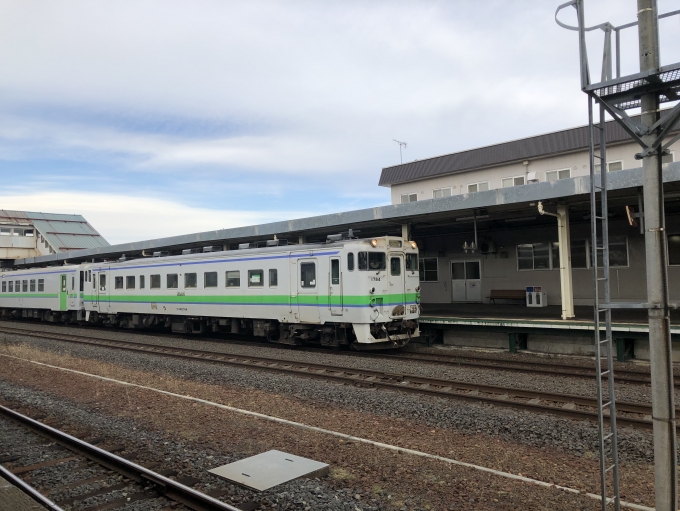 鉄道フォト・写真：JR北海道 国鉄キハ40系気動車 キハ40 1784 追分駅 (北海道) 鉄道フォト・写真 by ゆっくりボムさん - 撮影日 2020/11/15 10:30