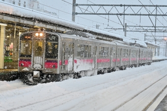 JR東日本 クモハ701形 クモハ701-3 鉄道フォト・写真 by ポン太さん 弘前駅 (JR)：2022年01月09日16時ごろ