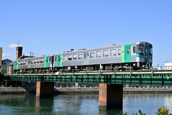 JR四国 1200形 1235 鉄道フォト・写真 by ポン太さん 徳島駅：2023年05月03日08時ごろ